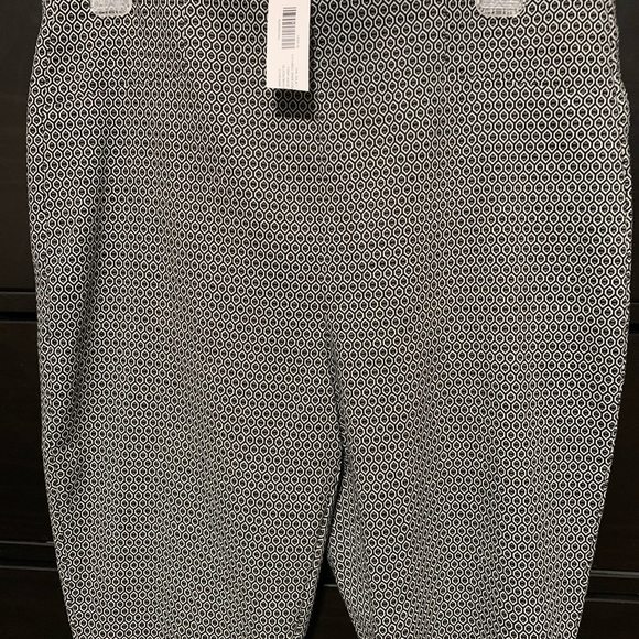 Chicos The Juliet So slimming ankle pant NEW - Picture 4 of 7